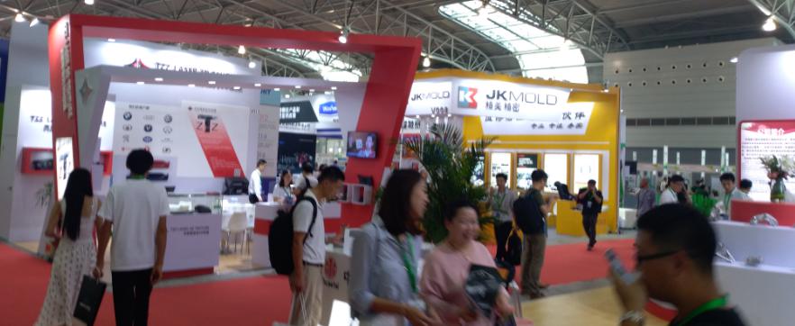 妖精视频大全免费參觀上海國際汽車內飾與外飾展覽
